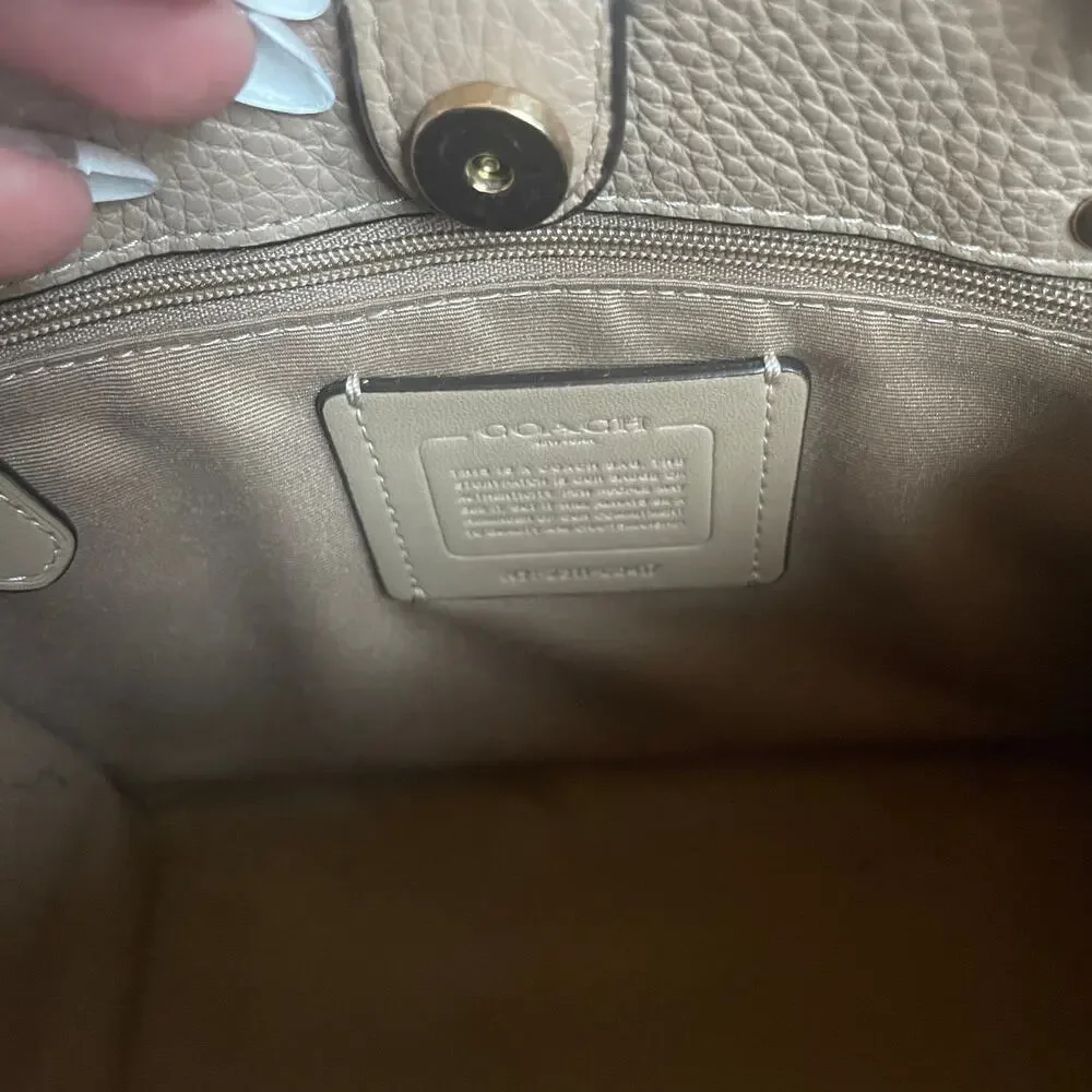 Coach Dempsey Tote 22 & Matching Wristlet Wallet 2-Piece Set C8417
